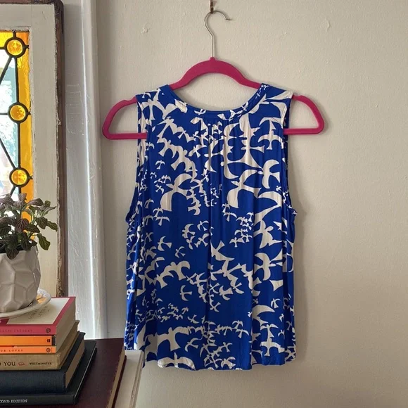 maeve sleeveless floaty bird tank top! - Picture 2 of 9